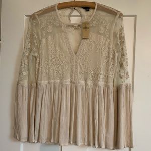 NWT American eagle LACE TOP